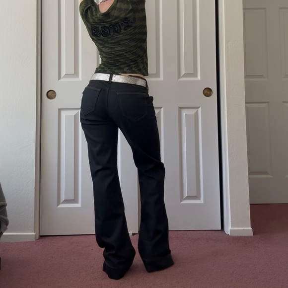 DKNY DARK Low-rise Unwashed Jeans Wide Straight Leg NWT - Picture 3 of 15